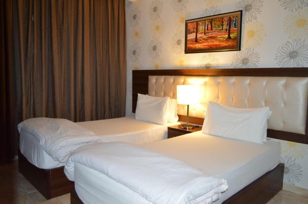 Lancaster Hotel Apartments Dahiet Alrasheed Ammán Kültér fotó
