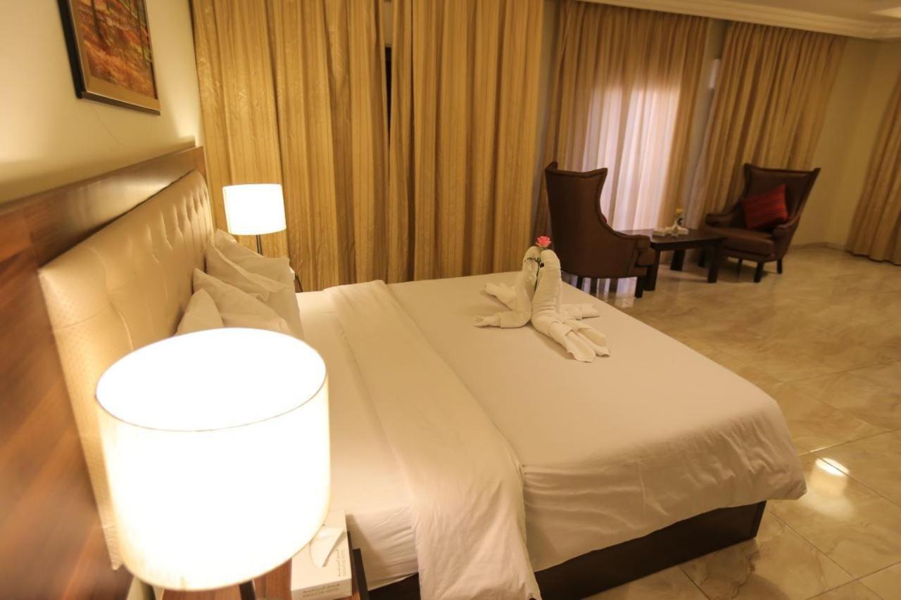 Lancaster Hotel Apartments Dahiet Alrasheed Ammán Kültér fotó